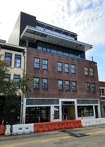Reno7